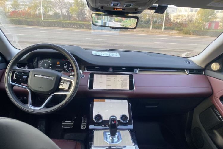 Used Land Rover Range Evoque 2021 Range Rover Velar 249 PS R-Dynamic HSE Luxury Edition Interior 1