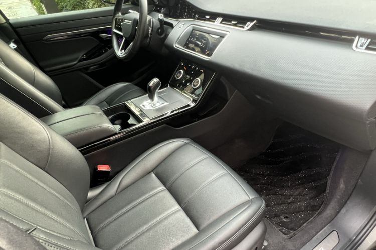 Used Land Rover Range Evoque 2021 Range Rover Evoque 200 PS R-Dynamic Standard Elite Edition Interior 12