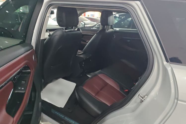 Used Land Rover Range Evoque 2021 Range Rover Velar L 249PS R-Dynamic First Edition Interior 2