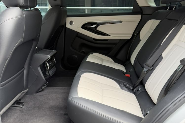 Used Land Rover Range Evoque 2021 Range Rover Velar 249 PS R-Dynamic S Performance Edition Interior 2