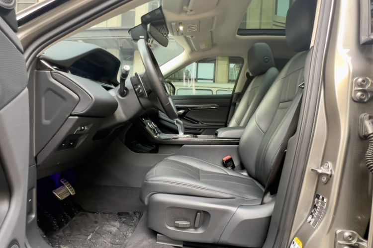 Used Land Rover Range Evoque 2021 Range Rover Evoque 200 PS R-Dynamic Standard Elite Edition Interior 4
