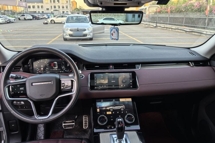 Used Land Rover Range Evoque 2021 Range Rover L 249 PS R-Dynamic SE Luxury Edition Interior 4