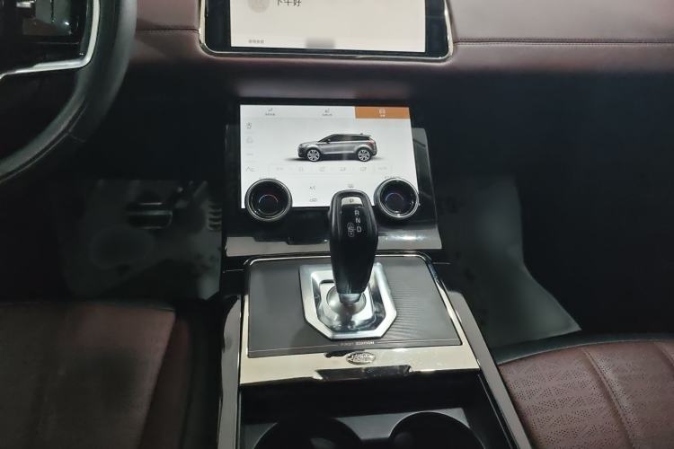Used Land Rover Range Evoque 2021 Range Rover Velar L 249PS R-Dynamic First Edition Interior 5