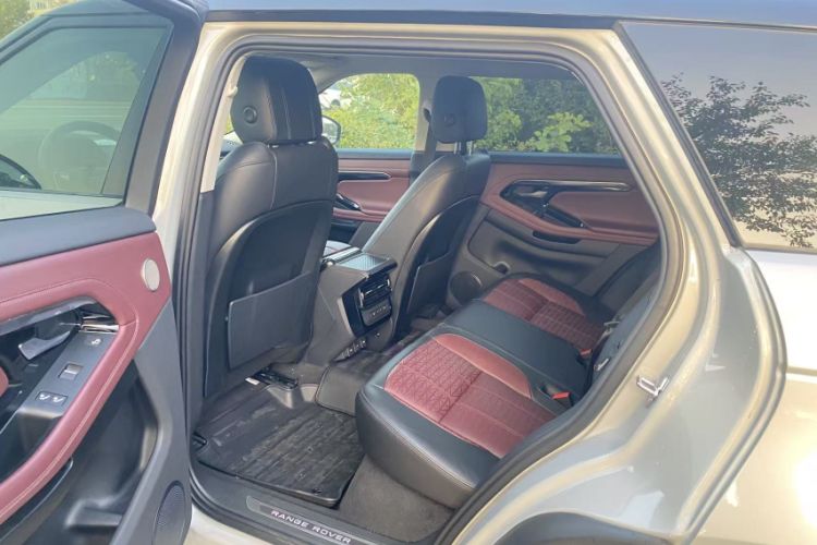 Used Land Rover Range Evoque 2021 Range Rover Velar 249 PS R-Dynamic HSE Luxury Edition Interior 7