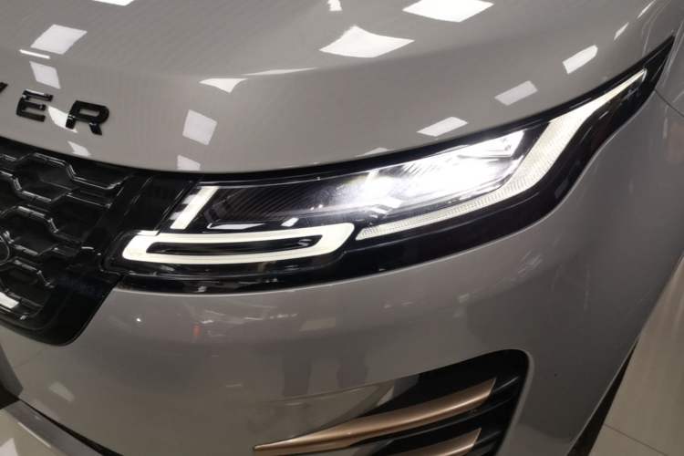 Used Land Rover Range Evoque 2021 Range Rover Velar 249 PS R-Dynamic HSE Luxury Edition Left Front Headlight