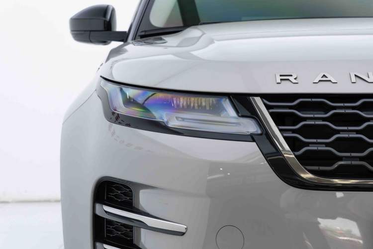Used Land Rover Range Evoque 2021 Range Rover Velar L 249PS R-Dynamic First Edition Left Front Headlight