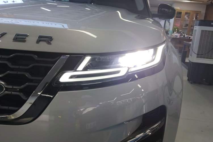 Used Land Rover Range Evoque 2021 Range Rover Velar 249 PS R-Dynamic S Performance Edition Left Front Headlight