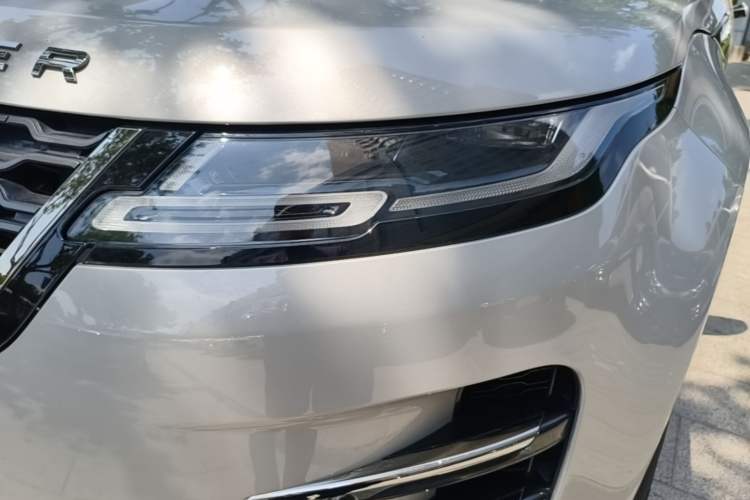 Used Land Rover Range Evoque 2021 Range Rover Velar L 249PS R-Dynamic First Edition Left Front Headlight