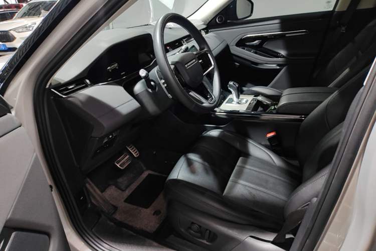 Used Land Rover Range Evoque 2021 Range Rover L 249 PS R-Dynamic SE Luxury Edition Left Front Seat