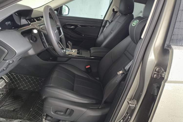 Used Land Rover Range Evoque 2021 Range Rover Velar 249 PS R-Dynamic S Performance Edition Left Front Seat