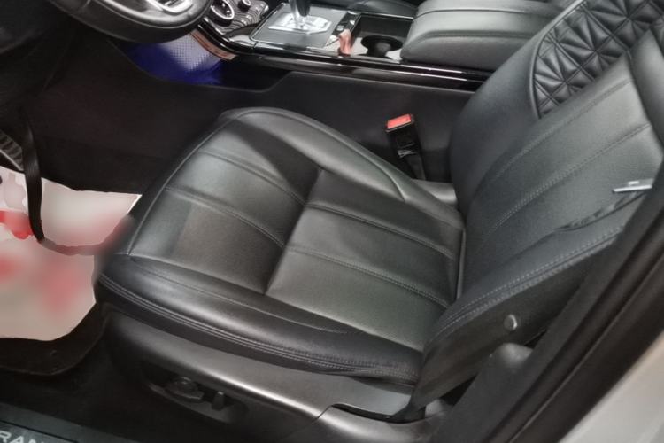 Used Land Rover Range Evoque 2021 Range Rover Velar 249 PS R-Dynamic HSE Luxury Edition Left Front Seat