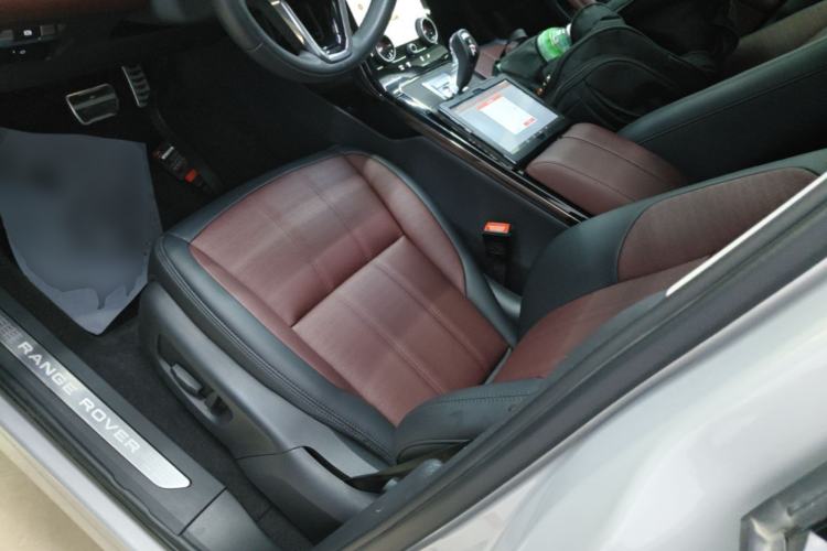 Used Land Rover Range Evoque 2021 Range Rover Velar L 249PS R-Dynamic First Edition Left Front Seat