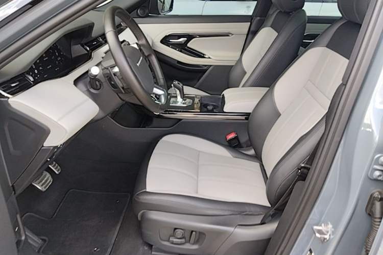 Used Land Rover Range Evoque 2021 Range Rover Velar 249 PS R-Dynamic S Performance Edition Left Front Seat