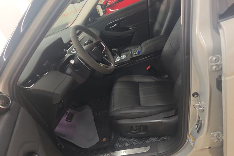 Used Land Rover Range Evoque 2021 Range Rover L 249 PS R-Dynamic SE Luxury Edition Left Front Seat