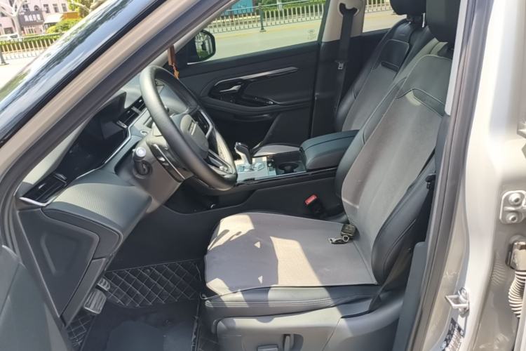 Used Land Rover Range Evoque 2021 Range Rover Velar L 249PS R-Dynamic First Edition Left Front Seat