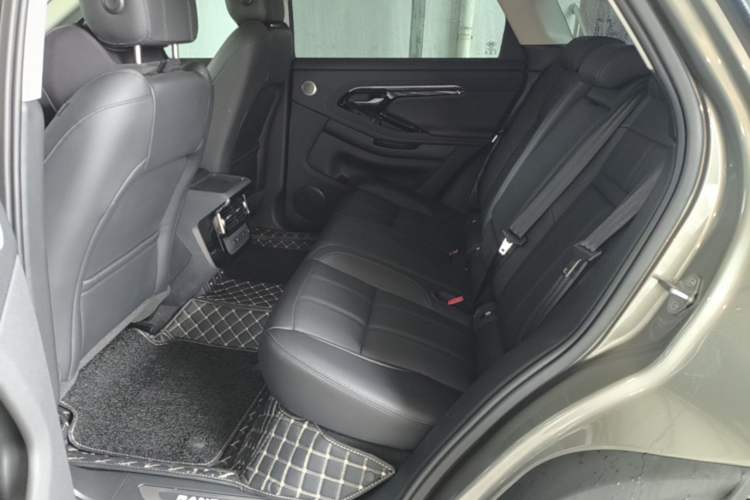 Used Land Rover Range Evoque 2021 Range Rover Velar 249 PS R-Dynamic S Performance Edition Left Rear Seat