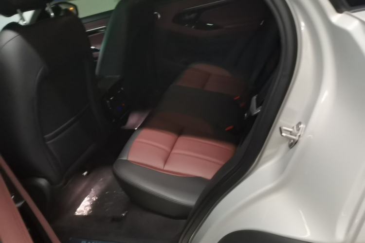 Used Land Rover Range Evoque 2021 Range Rover L 249 PS R-Dynamic SE Luxury Edition Left Rear Seat