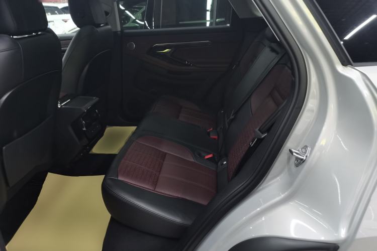 Used Land Rover Range Evoque 2021 Range Rover Velar 249 PS R-Dynamic HSE Luxury Edition Left Rear Seat
