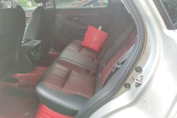 Used Land Rover Range Evoque 2021 Range Rover Velar 249 PS R-Dynamic S Performance Edition Left Rear Seat