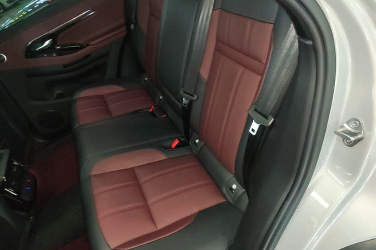 Used Land Rover Range Evoque 2021 Range Rover L 249 PS R-Dynamic SE Luxury Edition Left Rear Seat