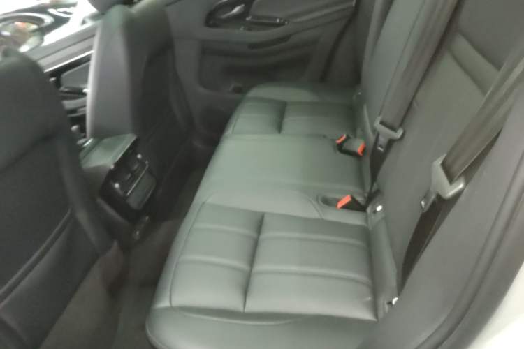 Used Land Rover Range Evoque 2021 Range Rover Velar 249 PS R-Dynamic S Performance Edition Left Rear Seat