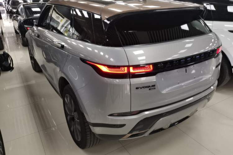 Used Land Rover Range Evoque 2021 Range Rover Velar 249 PS R-Dynamic HSE Luxury Edition Rear Left 45 Deg