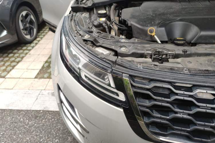 Used Land Rover Range Evoque 2021 Range Rover Velar 249 PS R-Dynamic S Performance Edition Right Front Headlight