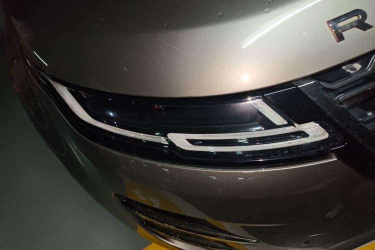 Used Land Rover Range Evoque 2021 Range Rover Velar 249 PS R-Dynamic HSE Luxury Edition Right Front Headlight