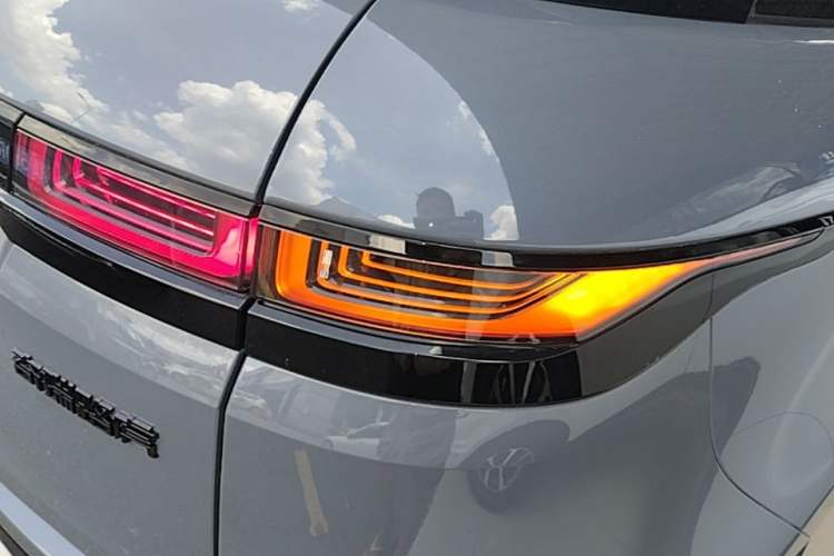 Used Land Rover Range Evoque 2021 Range Rover Velar 249 PS R-Dynamic S Performance Edition Right Rear Taillight