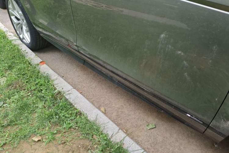 Used Land Rover Range Evoque 2021 Range Rover Evoque 200 PS R-Dynamic Standard Elite Edition Right Side Sill
