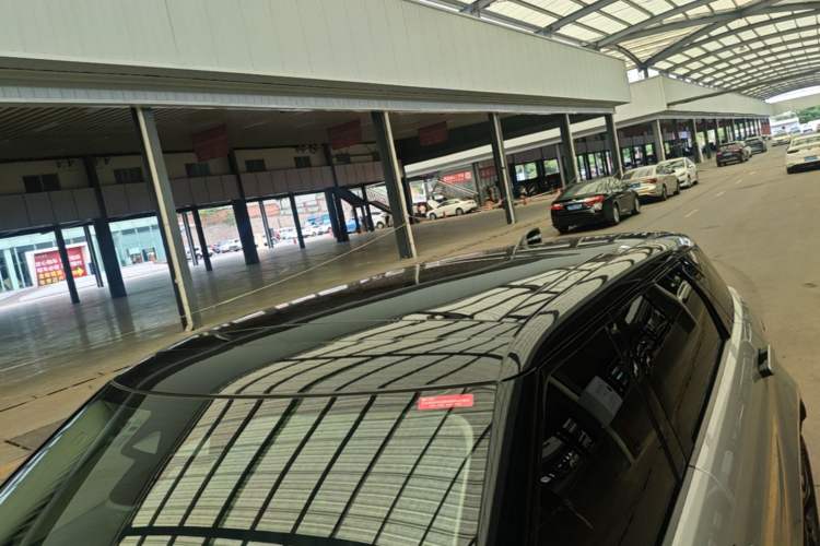 Used Land Rover Range Evoque 2021 Range Rover Velar L 249PS R-Dynamic First Edition Roof
