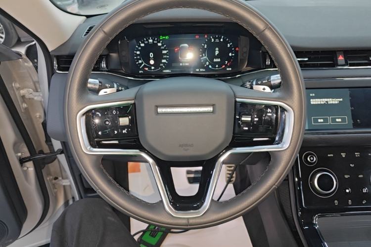 Used Land Rover Range Evoque 2021 Range Rover Evoque 200 PS R-Dynamic Standard Elite Edition Steering Wheel