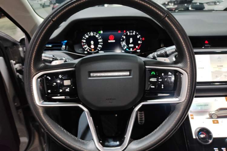 Used Land Rover Range Evoque 2021 Range Rover L 249 PS R-Dynamic SE Luxury Edition Steering Wheel