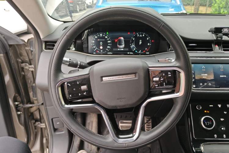 Used Land Rover Range Evoque 2021 Range Rover Evoque 200 PS R-Dynamic Standard Elite Edition Steering Wheel