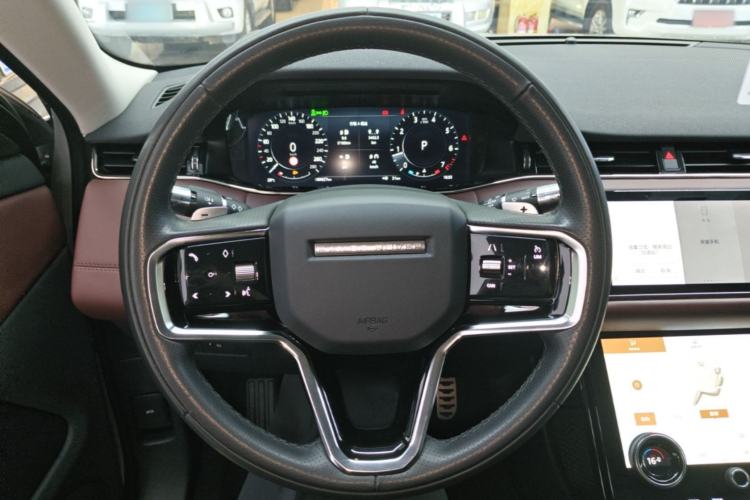 Used Land Rover Range Evoque 2021 Range Rover Velar L 249PS R-Dynamic First Edition Steering Wheel