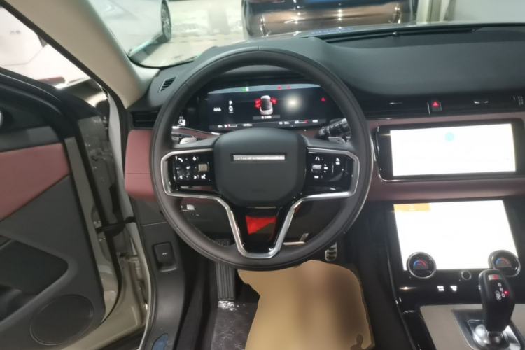Used Land Rover Range Evoque 2021 Range Rover L 249 PS R-Dynamic SE Luxury Edition Steering Wheel