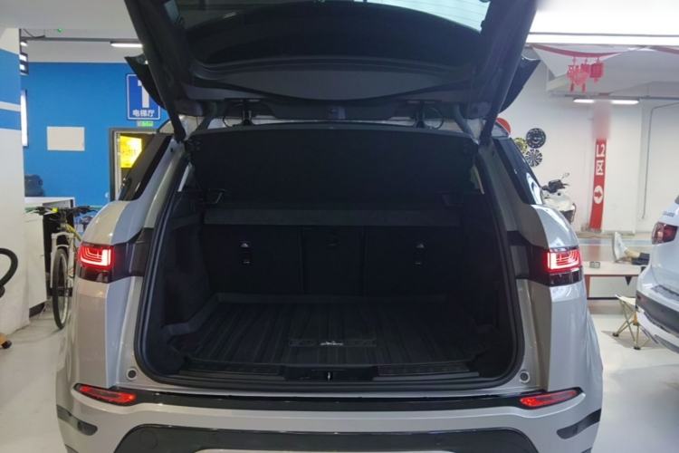 Used Land Rover Range Evoque 2021 Range Rover Velar 249 PS R-Dynamic S Performance Edition Trunk