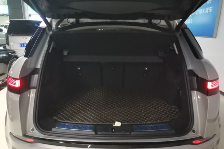 Used Land Rover Range Evoque 2021 Range Rover L 249 PS R-Dynamic SE Luxury Edition Trunk