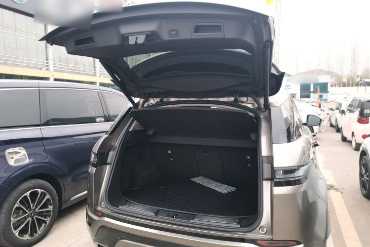 Used Land Rover Range Evoque 2021 Range Rover Velar L 249PS R-Dynamic First Edition Trunk