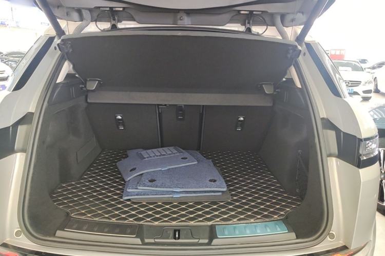 Used Land Rover Range Evoque 2021 Range Rover L 249 PS R-Dynamic SE Luxury Edition Trunk