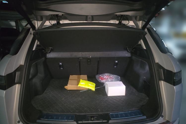 Used Land Rover Range Evoque 2021 Range Rover Velar 249 PS R-Dynamic S Performance Edition Trunk