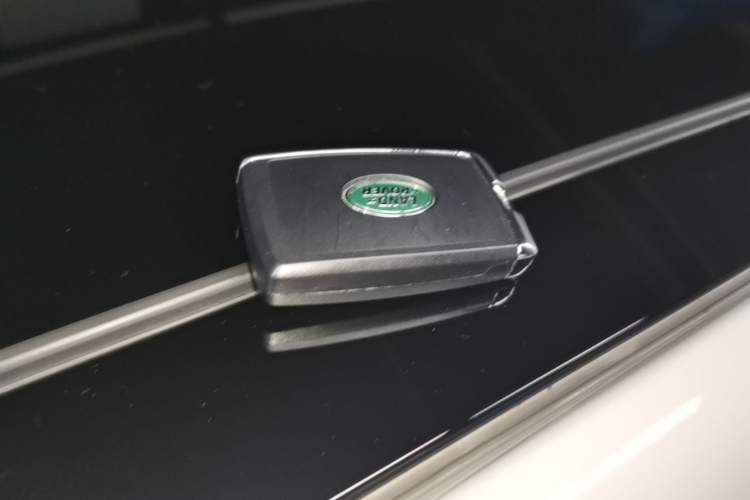 Used Land Rover Range Evoque 2021 Range Rover L 249 PS R-Dynamic SE Luxury Edition Vehicle Key