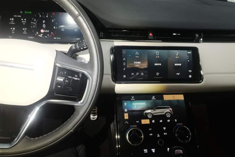 Used Land Rover Range Evoque 2021 Range Rover Velar 249 PS R-Dynamic HSE Luxury Edition Audio And AC Panel