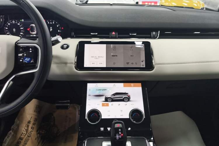 Used Land Rover Range Evoque 2021 Range Rover Velar L 249PS R-Dynamic First Edition Audio And AC Panel