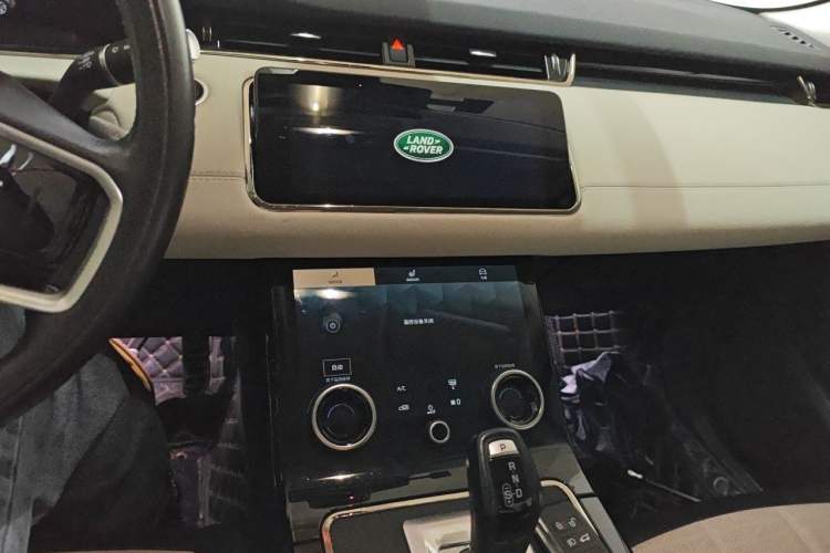 Used Land Rover Range Evoque 2021 Range Rover Velar L 249PS R-Dynamic First Edition Audio And AC Panel