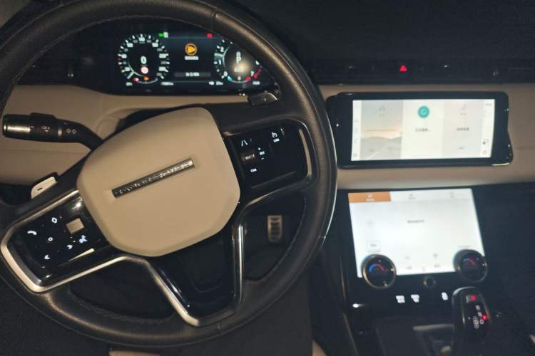 Used Land Rover Range Evoque 2021 Range Rover Velar L 249PS R-Dynamic First Edition Audio And AC Panel