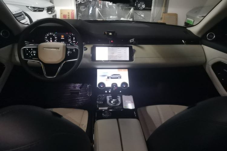 Used Land Rover Range Evoque 2021 Range Rover Velar L 249PS R-Dynamic First Edition Center Console