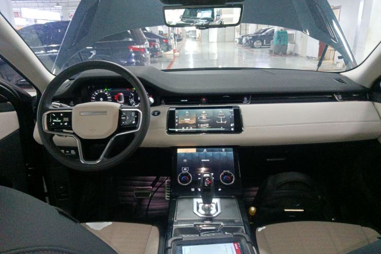 Used Land Rover Range Evoque 2021 Range Rover Velar L 249PS R-Dynamic First Edition Center Console