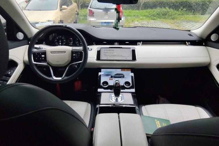 Used Land Rover Range Evoque 2021 Range Rover Velar 249 PS R-Dynamic HSE Luxury Edition Center Console