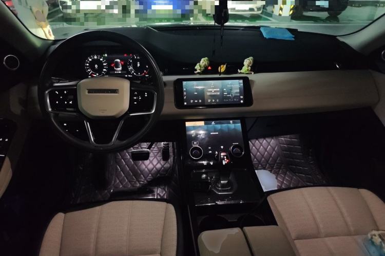 Used Land Rover Range Evoque 2021 Range Rover Velar L 249PS R-Dynamic First Edition Center Console